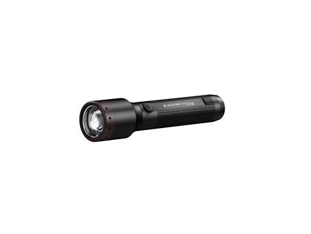 GENOPLADELIG LYGTE. 900 LUMEN. IP68 